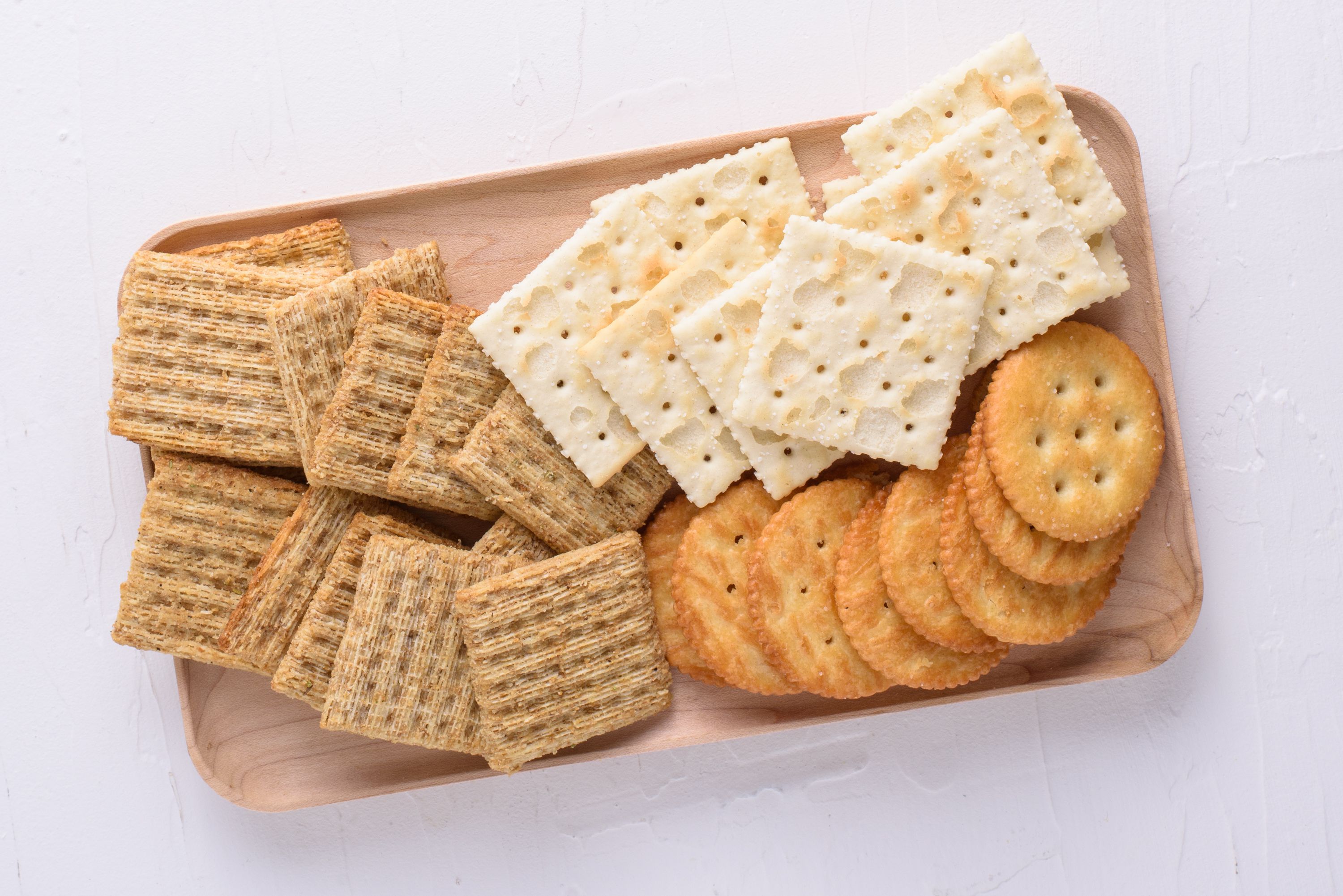 crackers-crop-3b8f8bf4a410479682c41e3e6f563f57-15961831620431856907603-1596334679775-15963346804381857367912