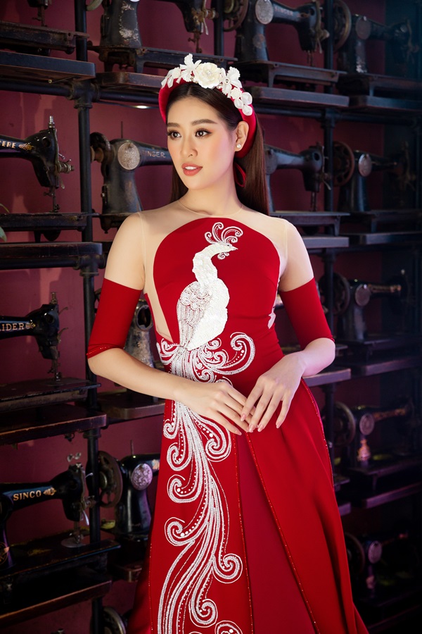 Hoa hau Khanh Van_Le Hoi Ao Dai11