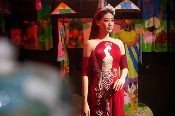 Hoa hau Khanh Van_Le Hoi Ao Dai22