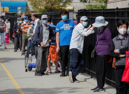 Số ca nhiễm nCoV ở Mỹ vượt 100 triệu