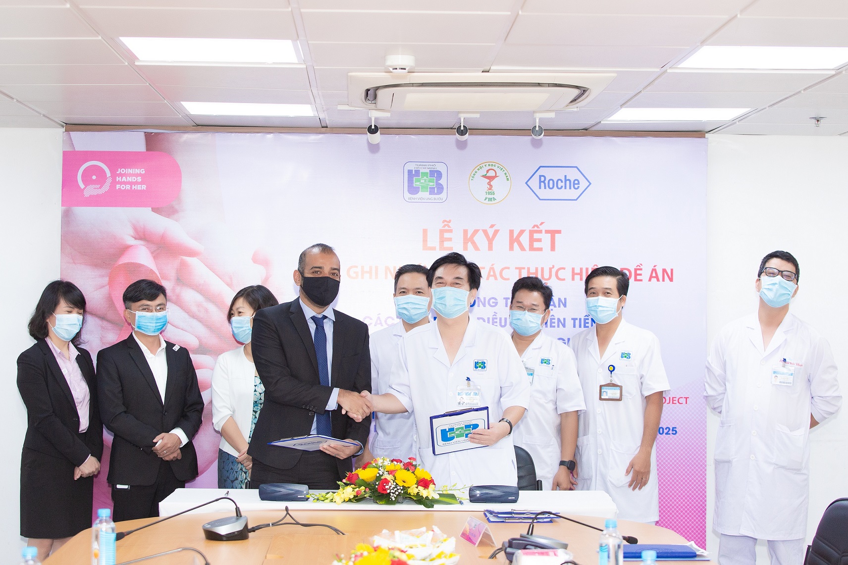 Bệnh viện Ung Bướu TP HCM chính thức ký kết Bản Ghi Nhớ khởi động đề án.