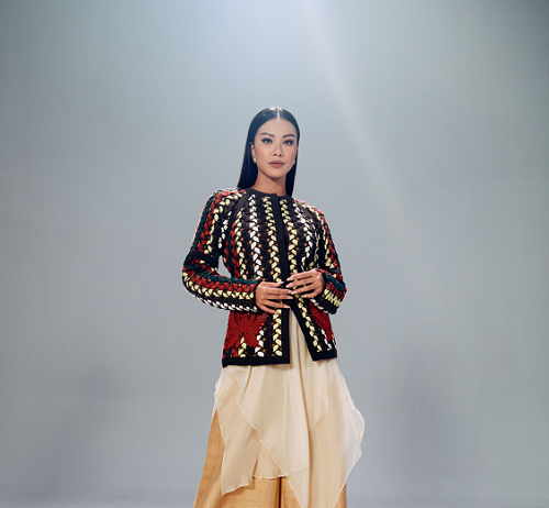 Á hậu Kim Duyên biến hóa cực chất trong bộ ảnh mới