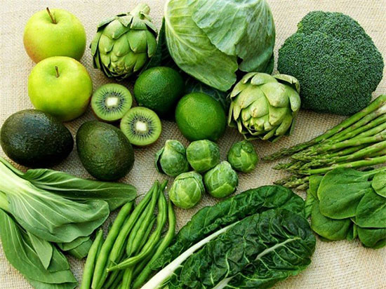 Tất cả các loại rau có lá màu xanh đều có tác dụng chống táo bón vì giàu chất xơ. Ảnh: Internet