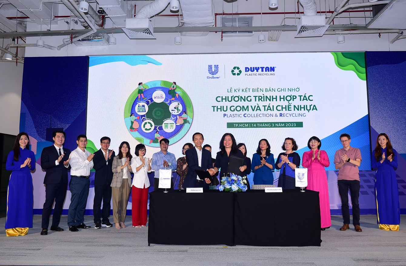 Ký kết hợp tác giữa Unilever Việt Nam và Tái Chế Duy Tân 