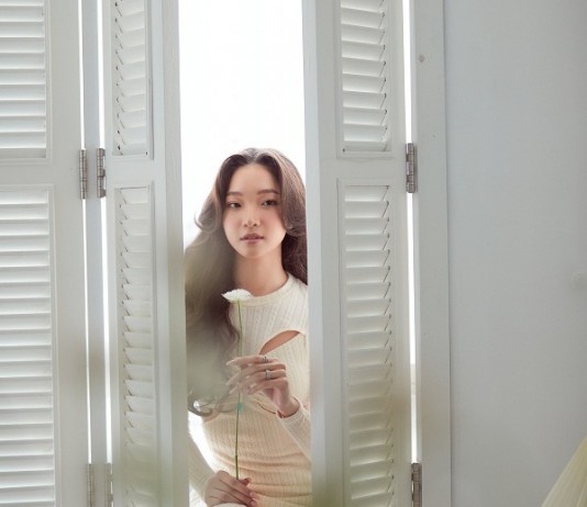 Kim Ngân tiết lộ hào quang rực rỡ của chiếc vương miện danh giá ở tuổi 18