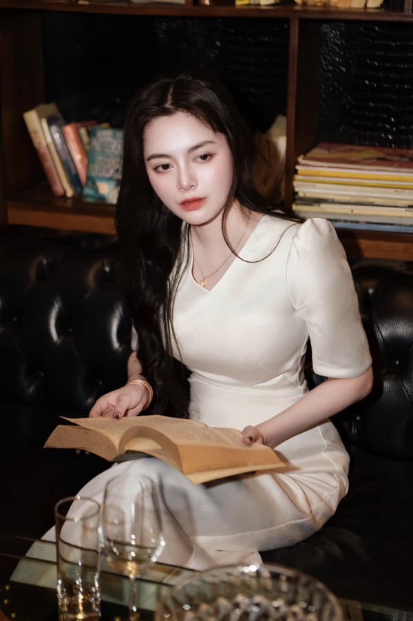 nữ diễn viên Cao Diệp Anh (phim Quỳnh Búp Bê), dù chỉ mới gia nhập đường đua trong những phút cuối 