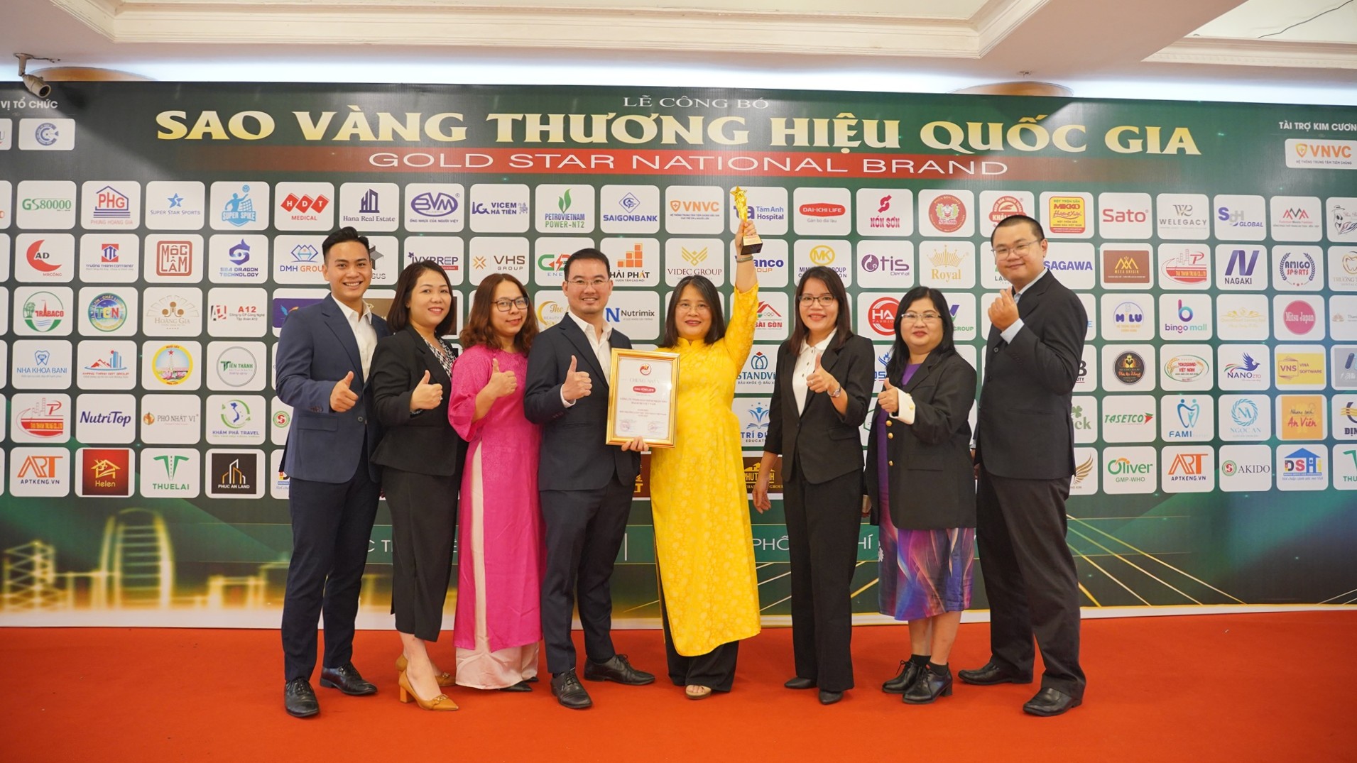 Các thành viên Dai-ichi Life VN tại Lễ công bố Sao Vàng Thương Hiệu Quốc Gia lần thứ XI 2025