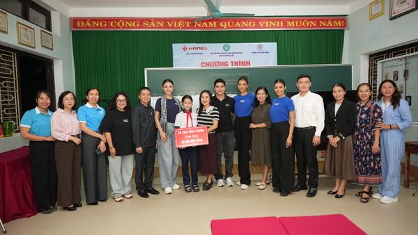 Bản sao của HIE02714