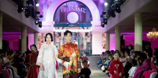 36 mẫu nhí tỏa sáng trong BST áo dài trên du thuyền Rever Cruise